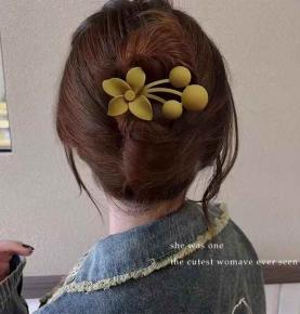 HAIR PIN